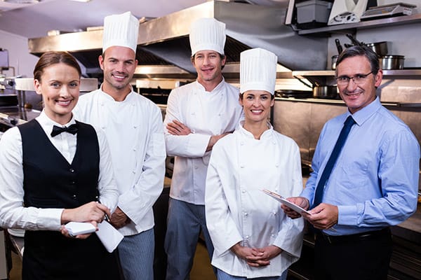 How to become a restaurant manager